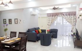 The FORUM condominium, Jalan Inai, Off Jalan Tun Razak